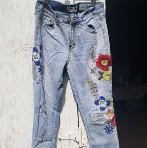 Ripped and Embroidered Ankle Jeans